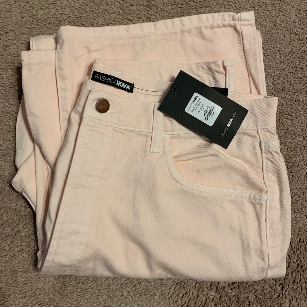 Fashion nova mom jeans